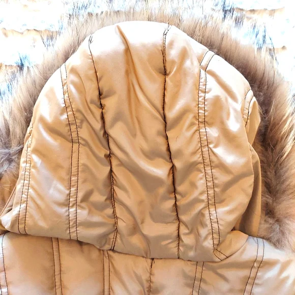 Women's Michael Kors down blend fur trimmed gold hooded puffer jacket SZ… - Picture 5 of 13